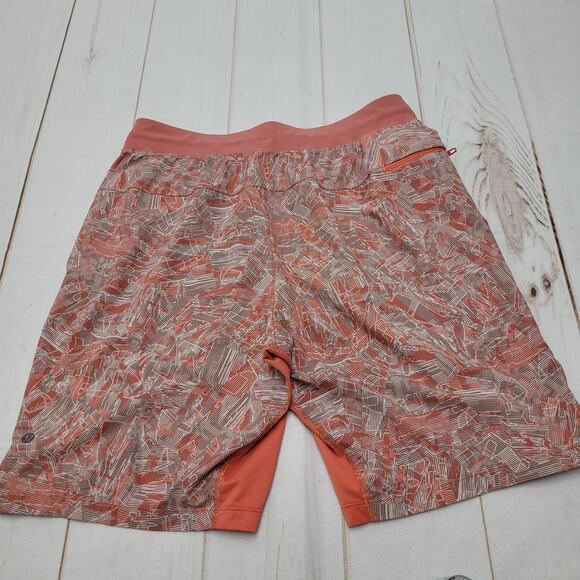 Lululemon T.H.E short 7" linerless activewear basketball shorts - Picture 5 of 9